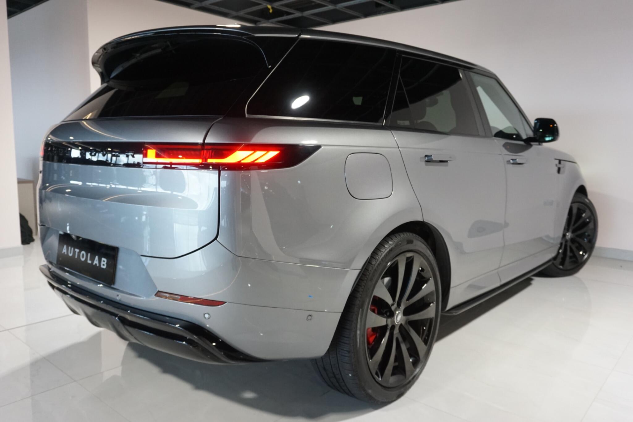 Land Rover Range Rover Sport 3.0 D300 MHEV Dynamic SE SUV 5dr Diesel Auto 4WD Euro 6 (s/s) (300 ps)